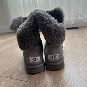 UGG Gray Boots Wmns Size 8